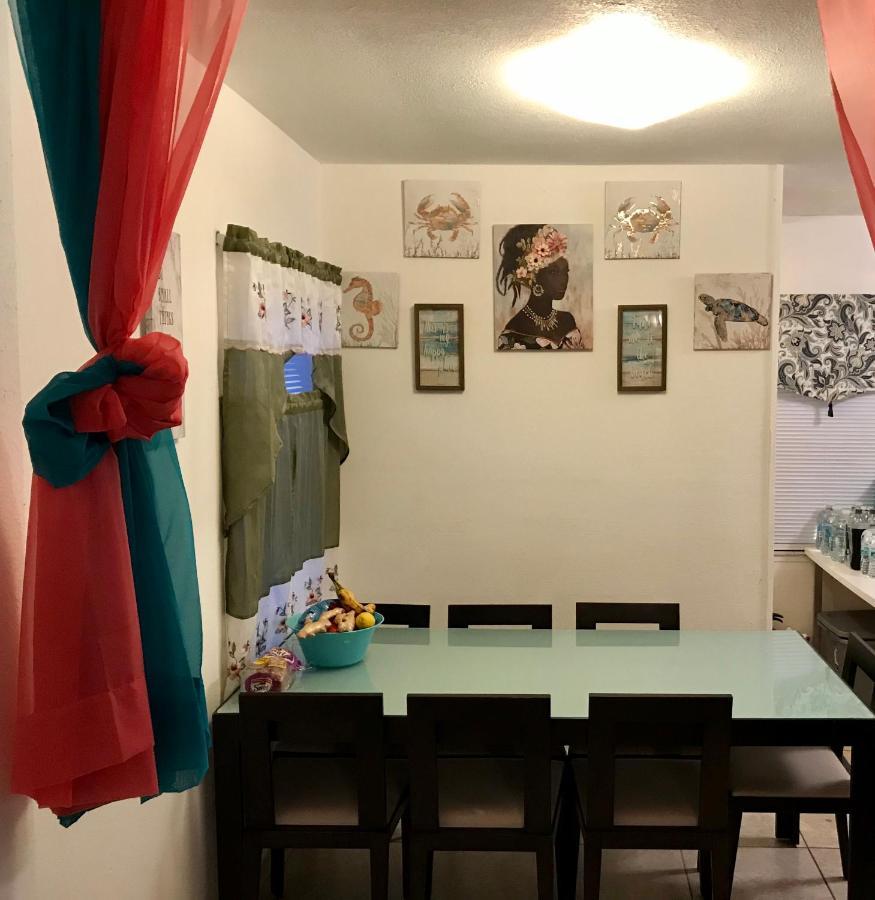 Casa Rosa All Women'S Hostel Miami Exterior photo